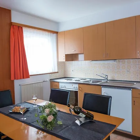 Apartment Am Biel *